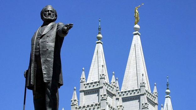 Monumento en Salt Lake City, Utah. a Brigham Young, líder de los primeros mormones en ese estado.