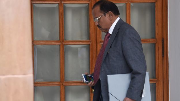 ভারতে গোয়েন্দা বিভাগের সাবেক প্রধান ছিলেন অজিত ডোভাল