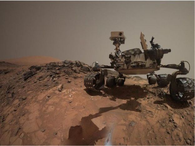 Rover Curiosity.