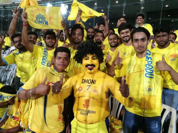 சென்னையிலிருந்து விடைபெற்ற சி.எஸ்.கே வீரர்கள்; ட்விட்டரில் உருக்கம்