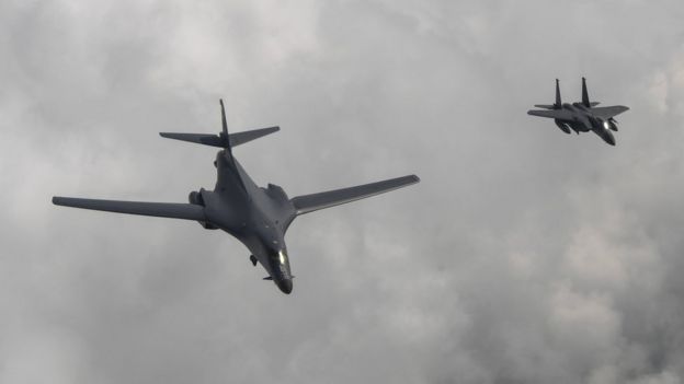 طائرات امريكية وكورية جنوبية تحلق في أجواء شبه الجزيرة الكورية