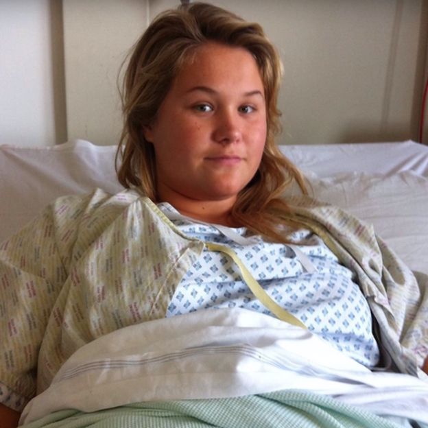 Jasmine Stacey en el hospital a los 20 años