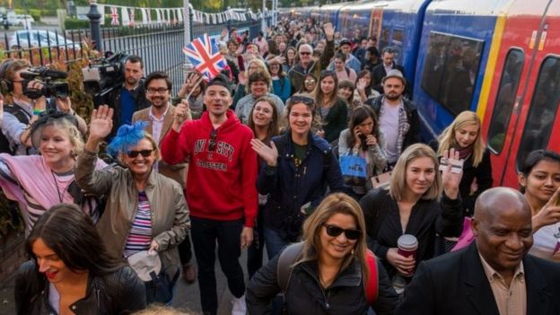 Royal fans arrive at train station