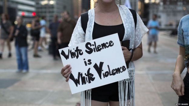 Pawai supremasi kulit putih