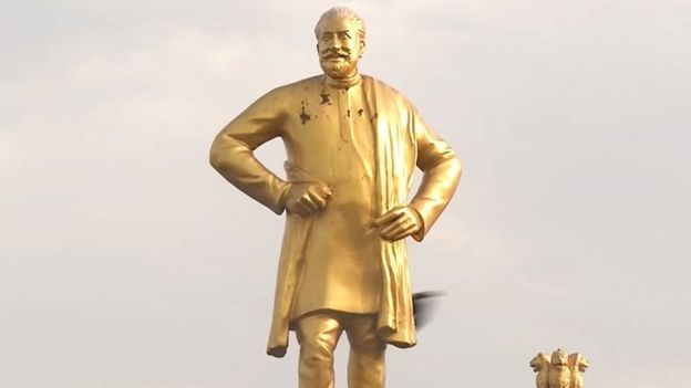 மெரினா கடற்கரை அருகே இருந்த நடிகர் சிவாஜி சிலை இரவோடு இரவாக அகற்றம்