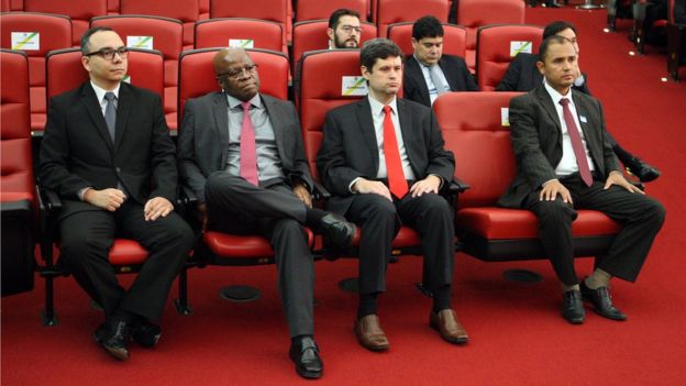 Joaquim Barbosa em sessão do TSE