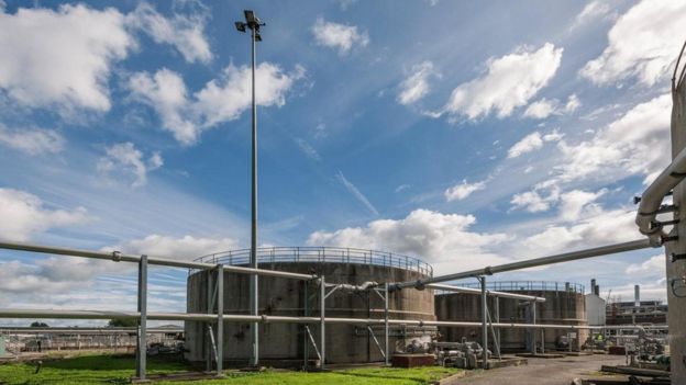 Em Bristol (Inglaterra), a empresa Wessex Water instalou uma planta de biogás para transformar esgoto em biometano