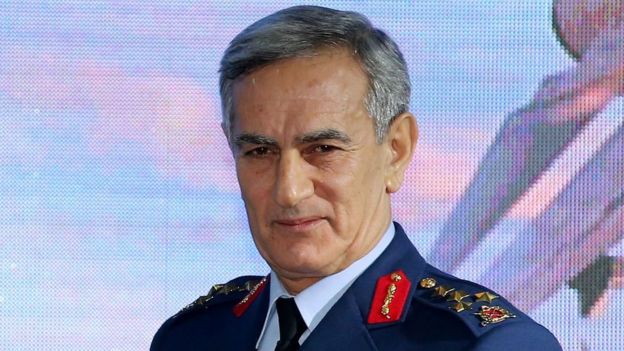 El exgeneral Gen Akin Ozturk es uno de los militares de alto rango acusado de traición, aunque negó las acusaciones de organizar el intento de golpe de estado.