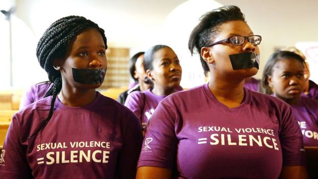 Dans un pays où plus de 50 000 femmes sont violées chaque année selon la police, l'affaire fait grand bruit.