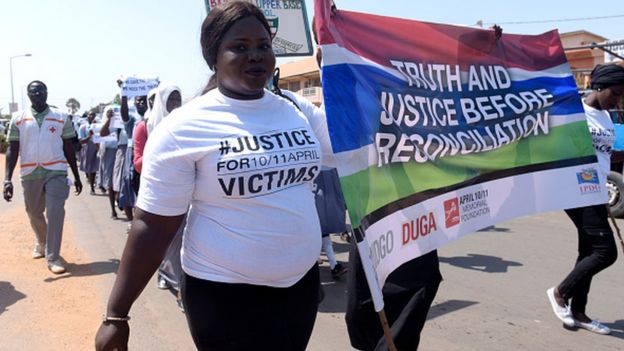 Une marche organisée le 10 mars dernier pour commémorer le massacre des élèves gambiens par le régime de Jammeh le 10 avril 2000