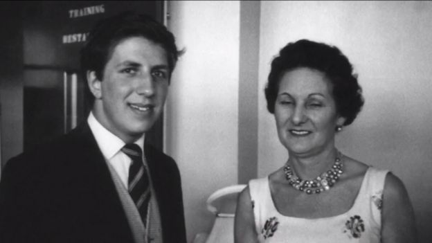 Peter Price con su madre