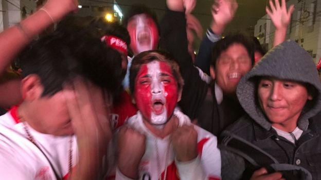 Hinchas en Tacna (Foto: BBC Mundo)