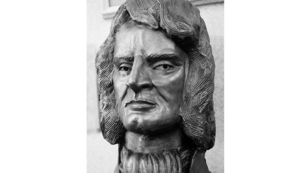 Una estatua de Robert Hooke