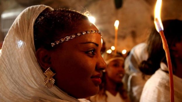 Una mujer de la Iglesia ortodoxa etíope