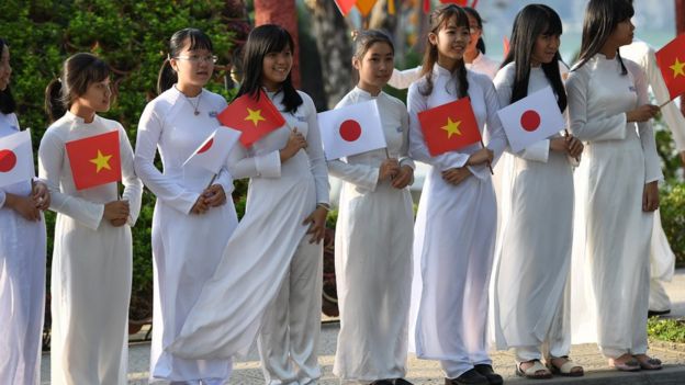 Nữ sinh Việt Nam