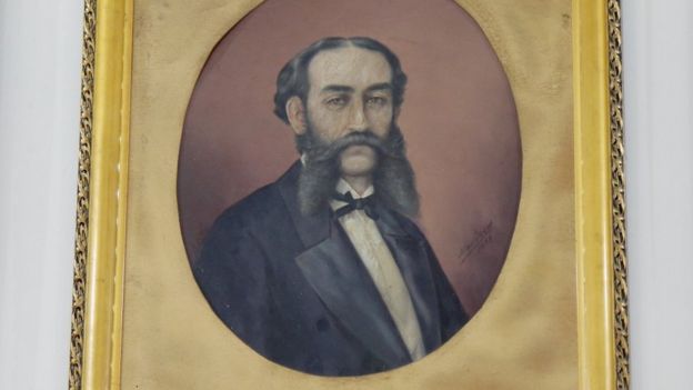Retrato de José María González Benito exhibido en el Observatorio Nacional.