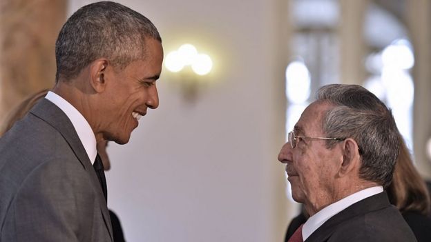Obama y Raúl Castro.
