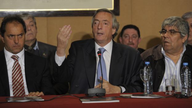 Moyano y Néstor Kirchner (centro).