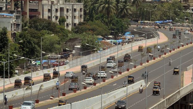 'ஆபத்தில் 100 ஹெக்டேர் காடுகள்'