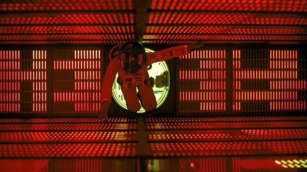 مشهد من فيلم "2001: ملحمة الفضاء"