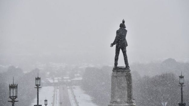 The statue of Edward Carson in Belfast in the snow