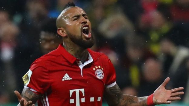 Mchezaji wa kiungo cha kati wa Bayern Munich kutoka Chile Arturo Vida