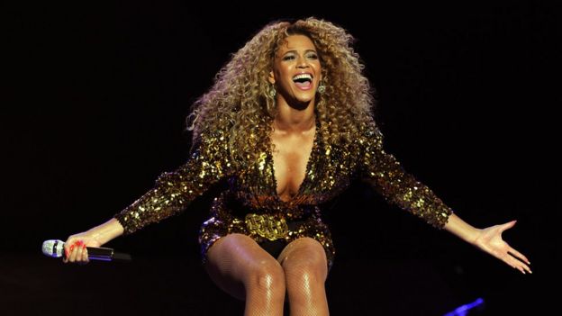 Beyoncé no festival Glastonbury, em 2011