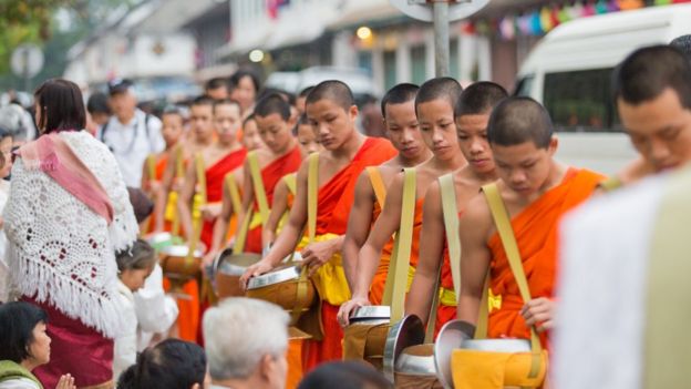 Monjes en Luang Prabang