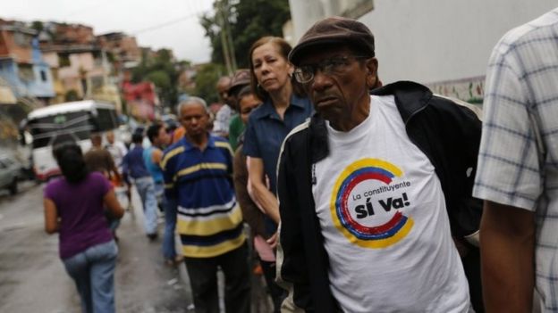 Electores en Caracas