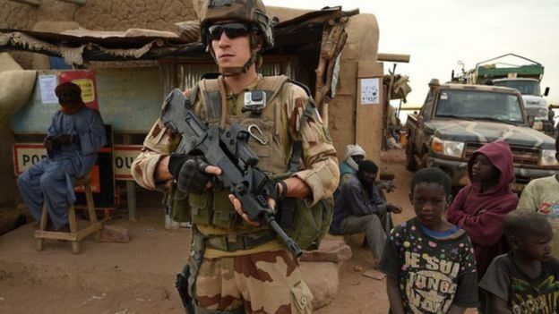 Mali: a missão mais perigosa e poderosa da ONU. _99963508_ei6
