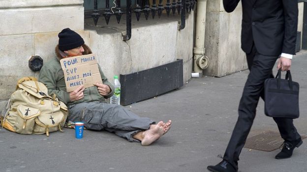 бездомный в париже