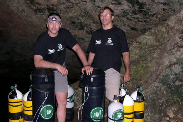Xisco (right) pictured with his friend Bernat Clamor on an earlier diving trip