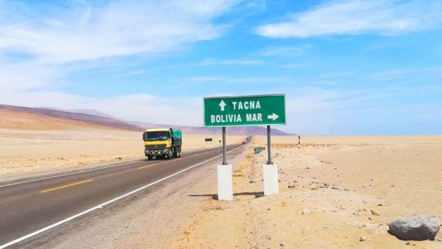 Letrero que señala la entrada a Bolivia Mar