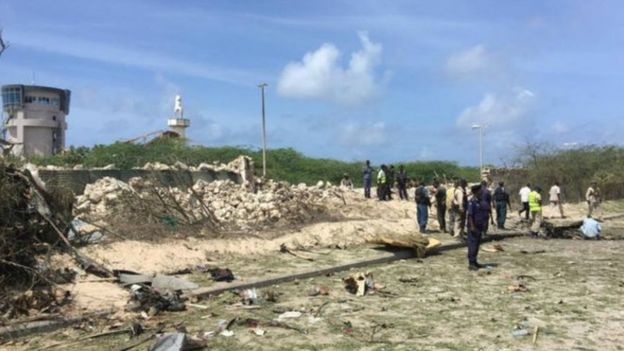 26 Luulyo 2016 : Qarax ismiidaamin ah oo lala beegsaday garoonka Aadan Cadde