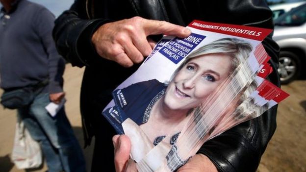 Marine Le Pen giành được ủng hộ từ những người bất mãn với EU.
