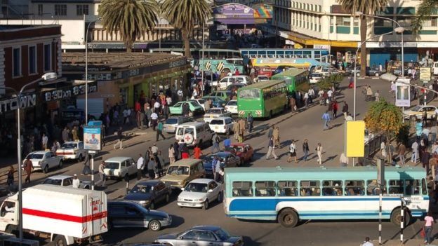 100 பெண்கள்