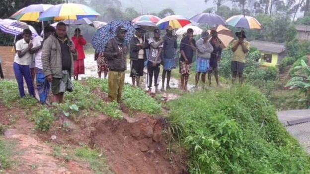 இலங்கையில் மழை வெள்ளம்: ஏழு பேர் பலி, மீட்புப் பணிகளில் முப்படையினர்