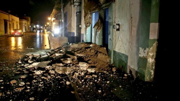 Damage in the Mexican city of Oaxaca, about 300km from the epicentre