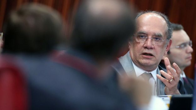 Ministro Gilmar Mendes preside sessão plenária do TSE para julgamento da Aije 194358.