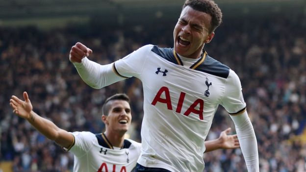 Dele Alli celebra su gol contra Manchester City