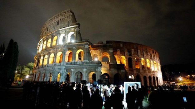 விளக்குகள் அணைக்கப்படும் முன்