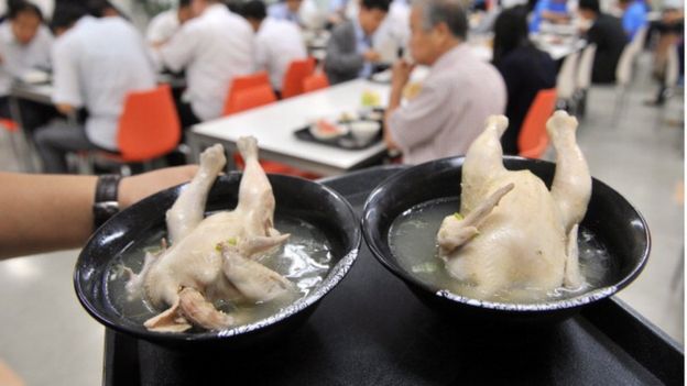 sopa de pollo