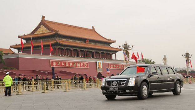 Trump visita la Ciudad Prohibida en China.