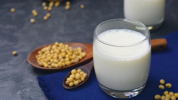 هل ينبغي تجنب منتجات الألبان عند الإصابة بنزلات البرد؟