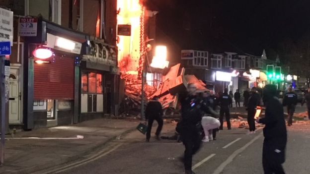 People fleeing the scene of the blast