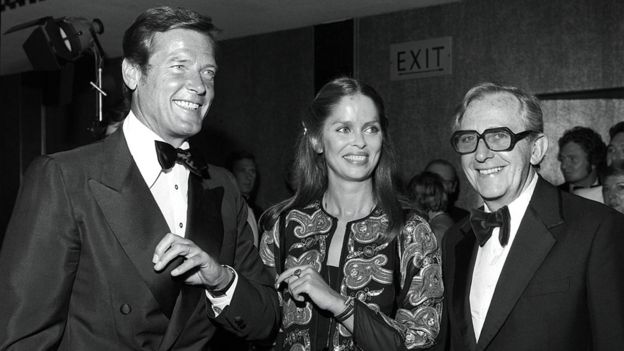 Lewis Gilbert with Roger Moore and Barbara Bach in 1977