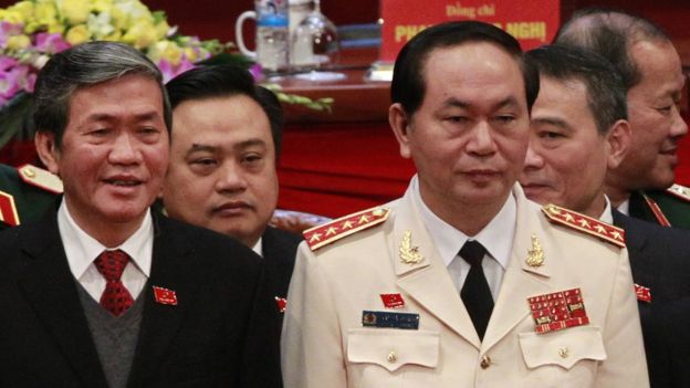 Ông Đinh Thế Huynh (trái) và ông Trần Đại Quang là ứng viên cho vị trí Tổng bí thư sắp tới?