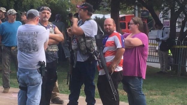 Grupos armados em Charlottesville