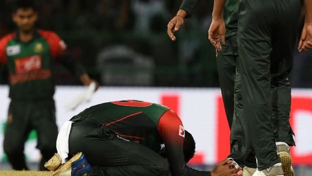 இறுதிக்கட்டத்தில் தடுமாறிய வங்கதேசம்