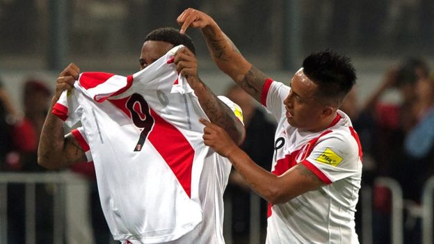 Celebración del gol peruano